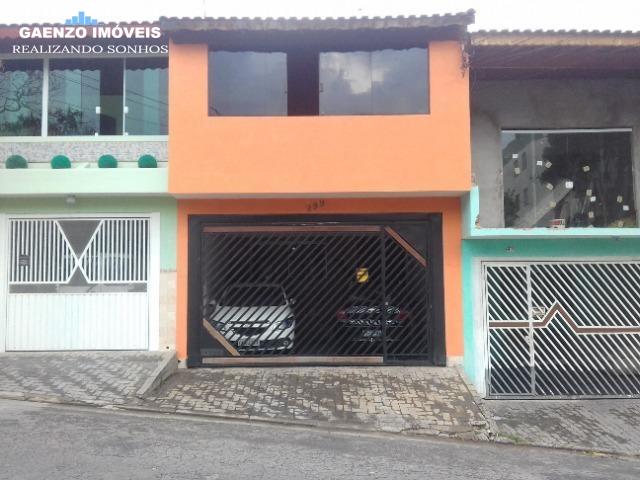 Sobrado à venda com 3 quartos, 240m² - Foto 1