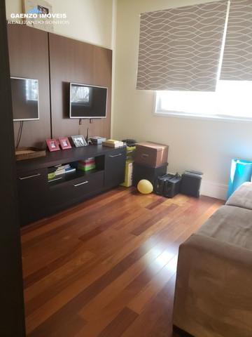 Casa para alugar com 4 quartos, 340m² - Foto 4