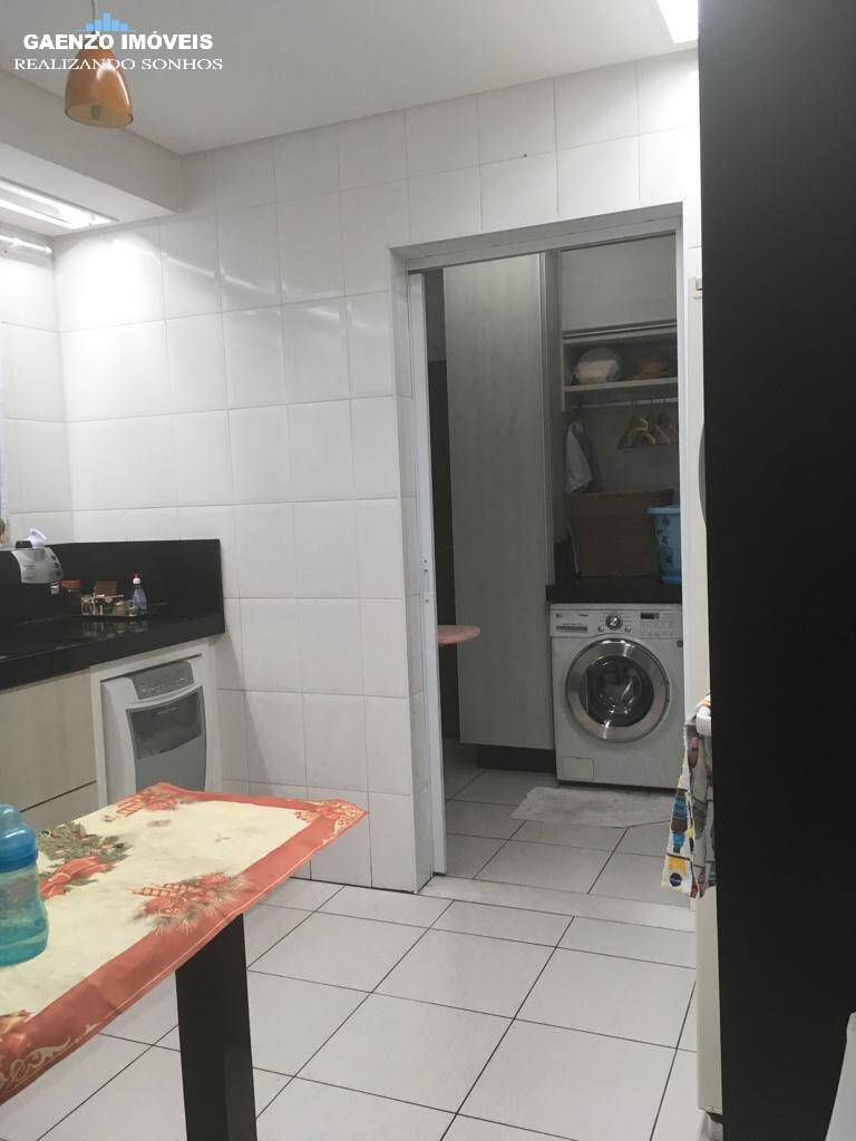 Apartamento à venda com 3 quartos, 156m² - Foto 13