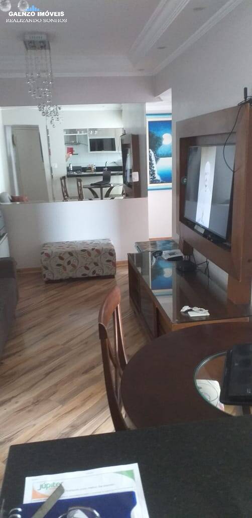 Apartamento à venda com 3 quartos, 77m² - Foto 11