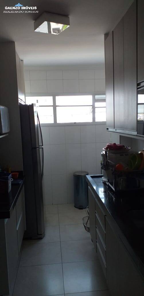 Apartamento à venda com 3 quartos, 77m² - Foto 18