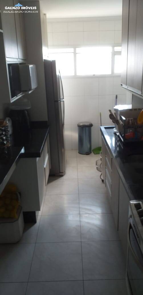 Apartamento à venda com 3 quartos, 77m² - Foto 26