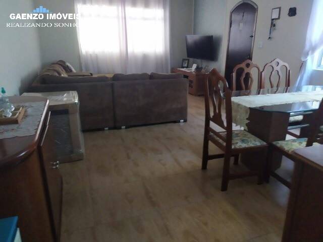 Casa à venda com 3 quartos, 198m² - Foto 3