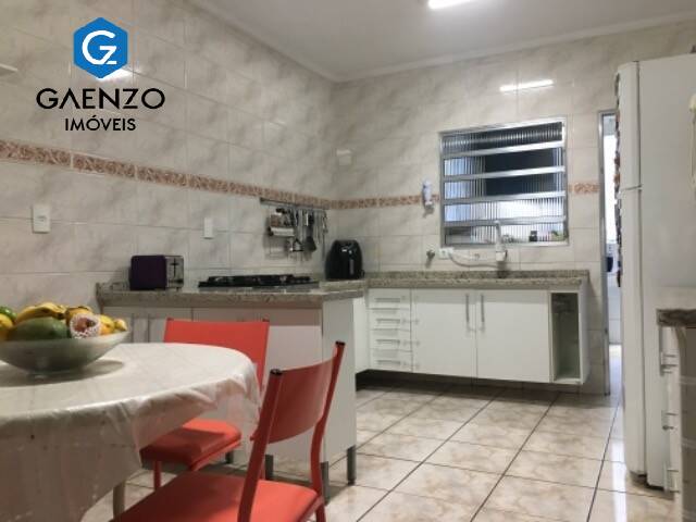 Casa à venda com 4 quartos, 253m² - Foto 15