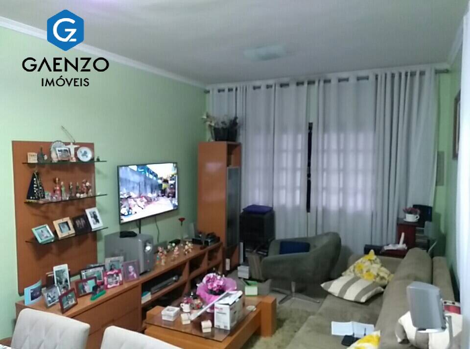 Casa à venda com 3 quartos, 140m² - Foto 2