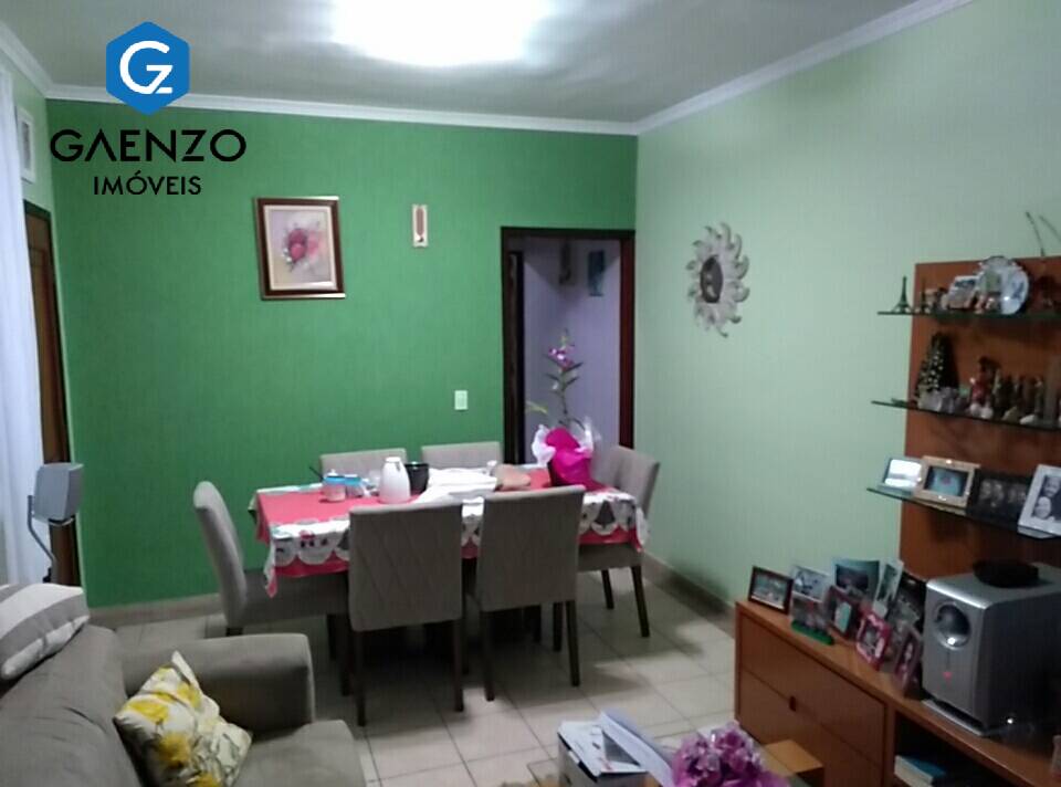 Casa à venda com 3 quartos, 140m² - Foto 3