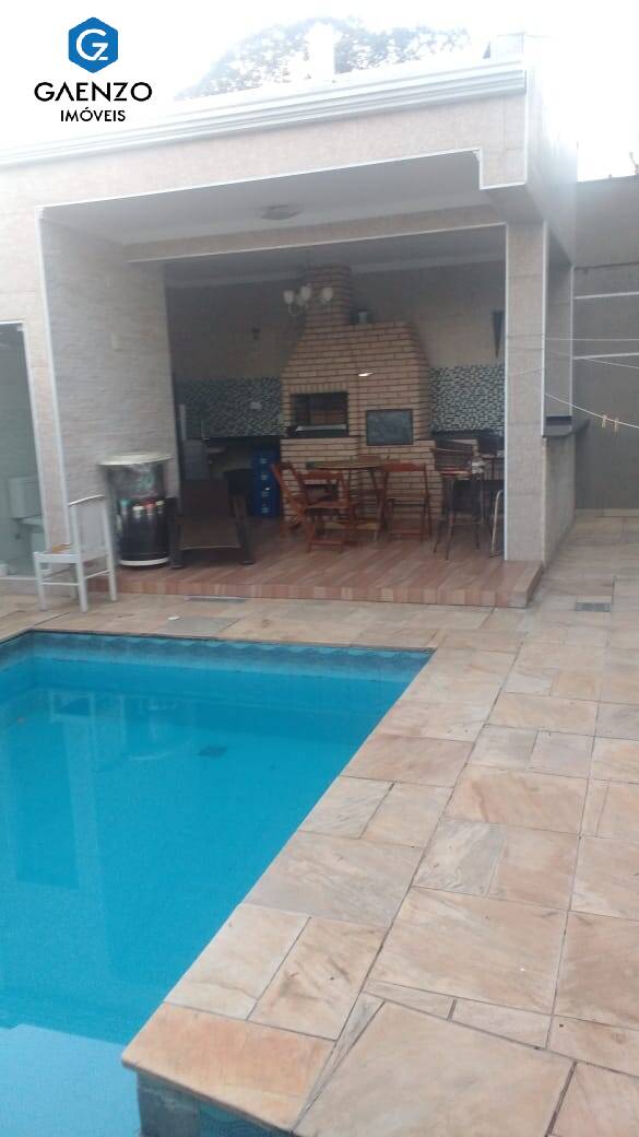 Casa de Condomínio à venda com 4 quartos, 300m² - Foto 17