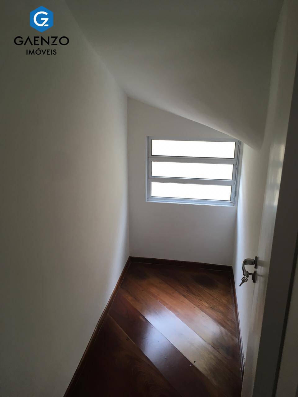 Casa à venda com 3 quartos, 100m² - Foto 3