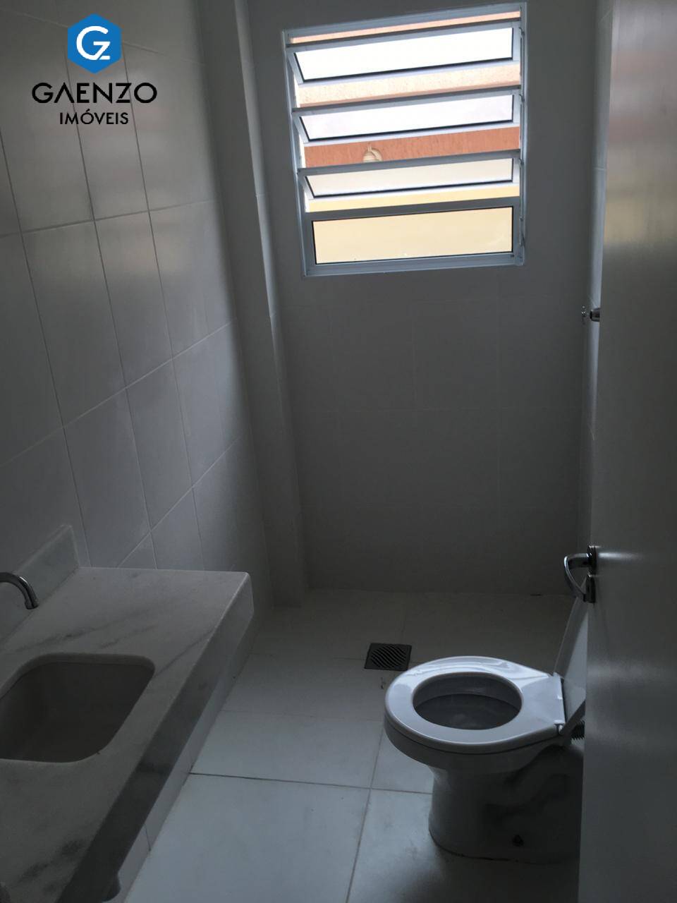 Casa à venda com 3 quartos, 100m² - Foto 10