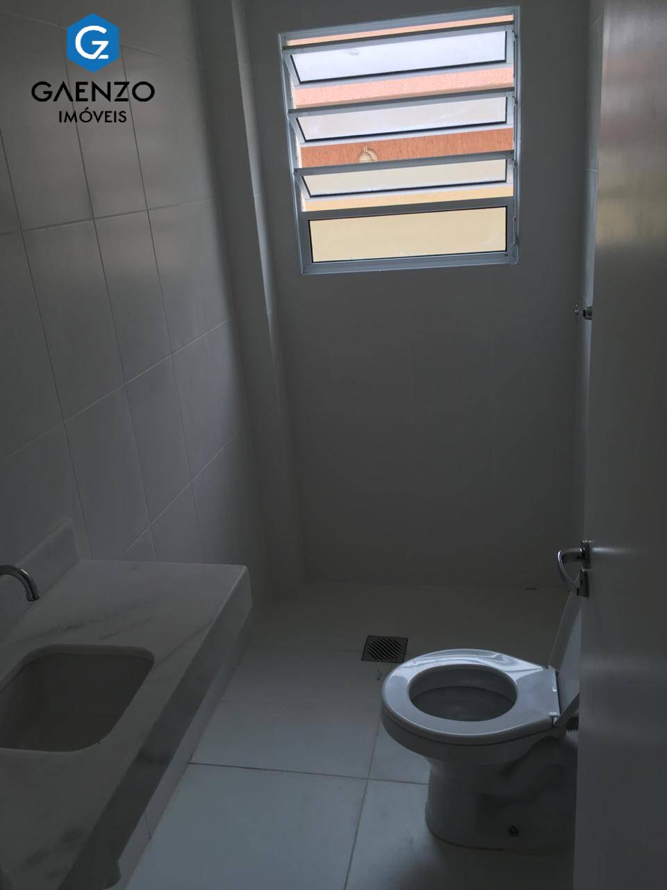 Casa à venda com 3 quartos, 100m² - Foto 25