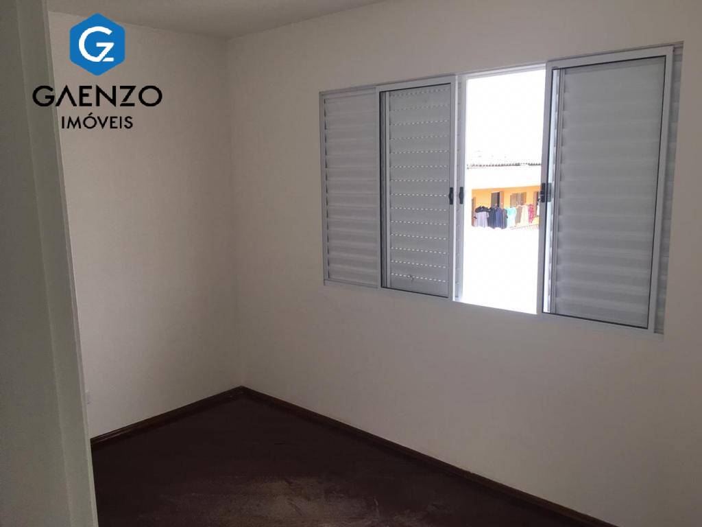 Casa à venda com 3 quartos, 100m² - Foto 29