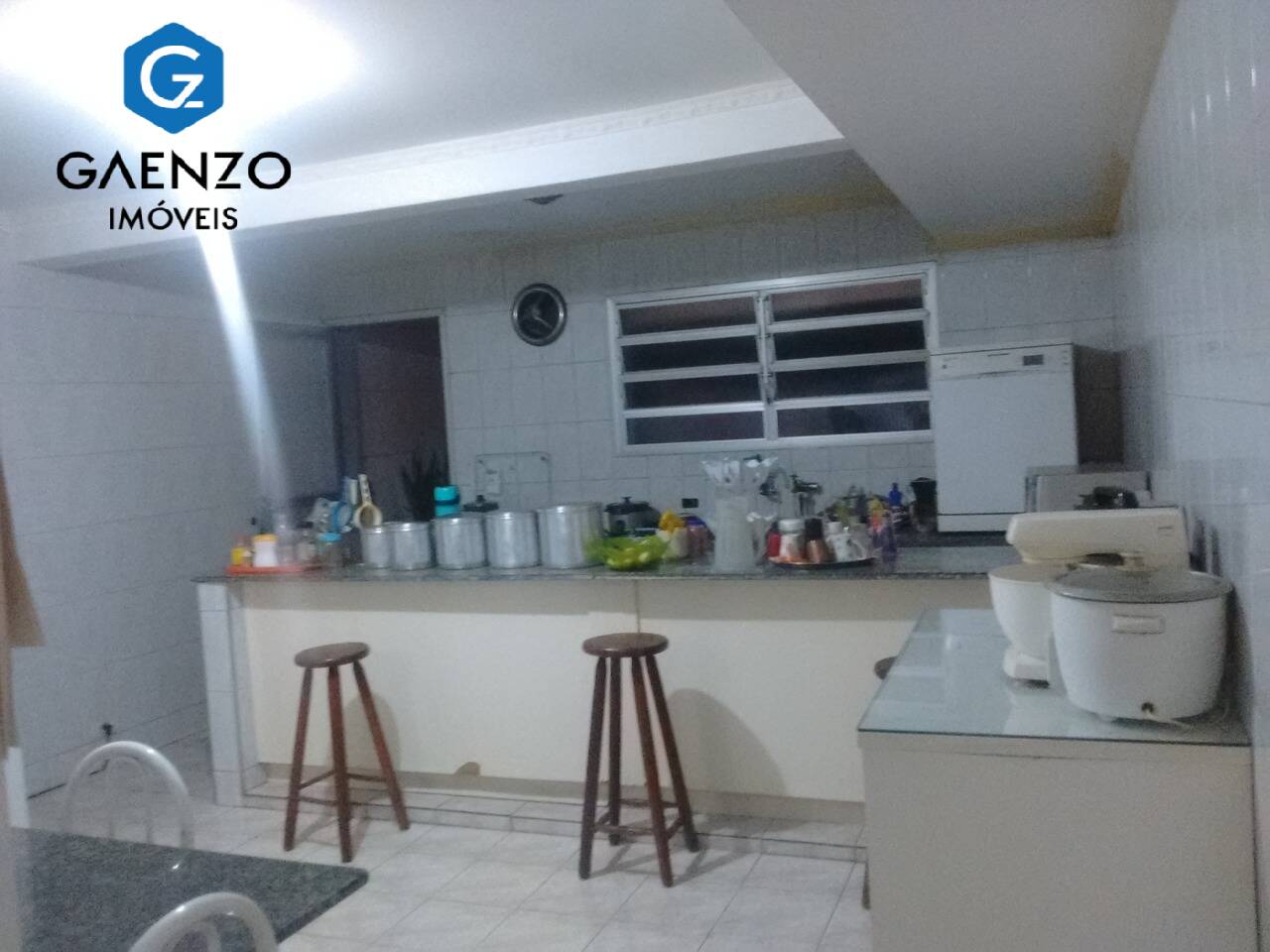 Casa à venda com 3 quartos, 242m² - Foto 19