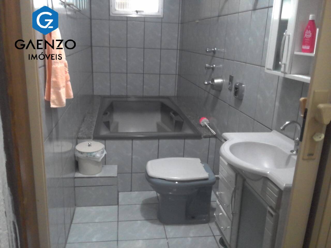 Casa à venda com 3 quartos, 242m² - Foto 27