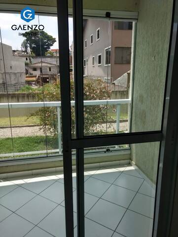 Apartamento à venda com 2 quartos, 50m² - Foto 2