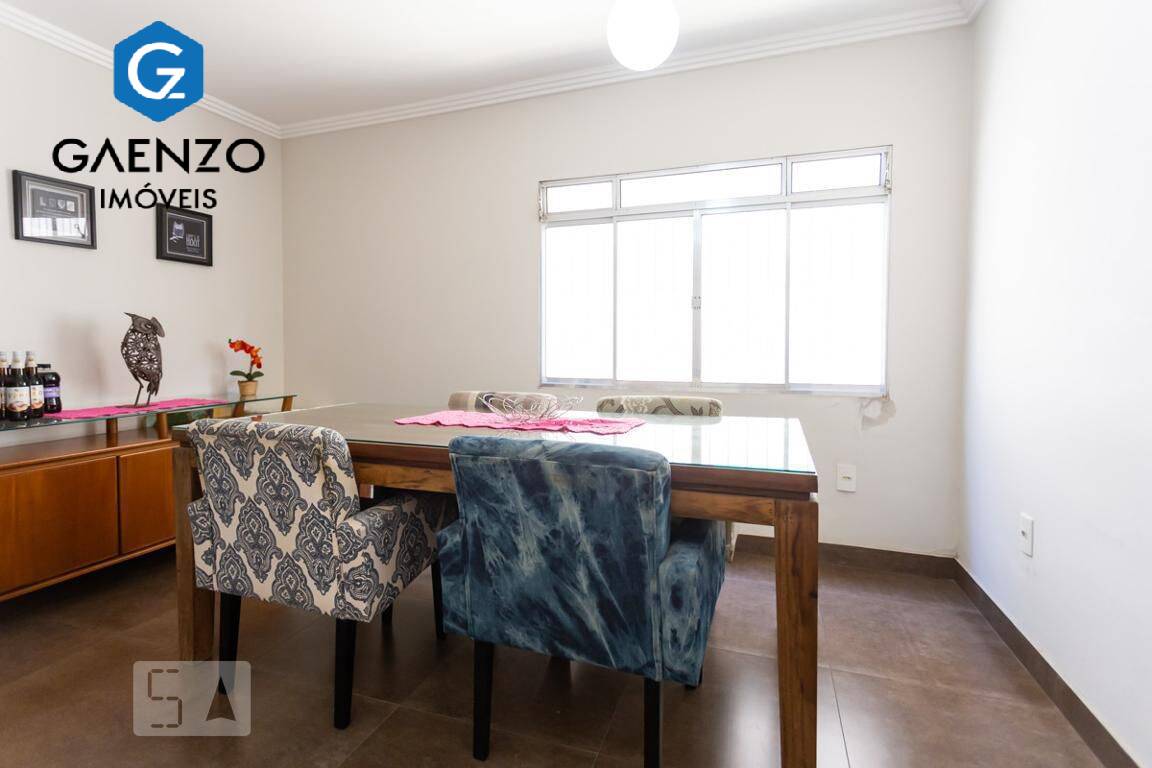 Sobrado à venda com 3 quartos, 277m² - Foto 3