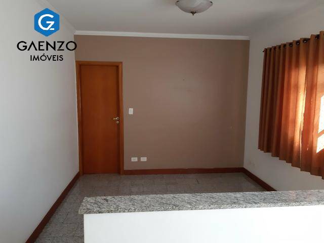 Casa à venda com 4 quartos, 250m² - Foto 4