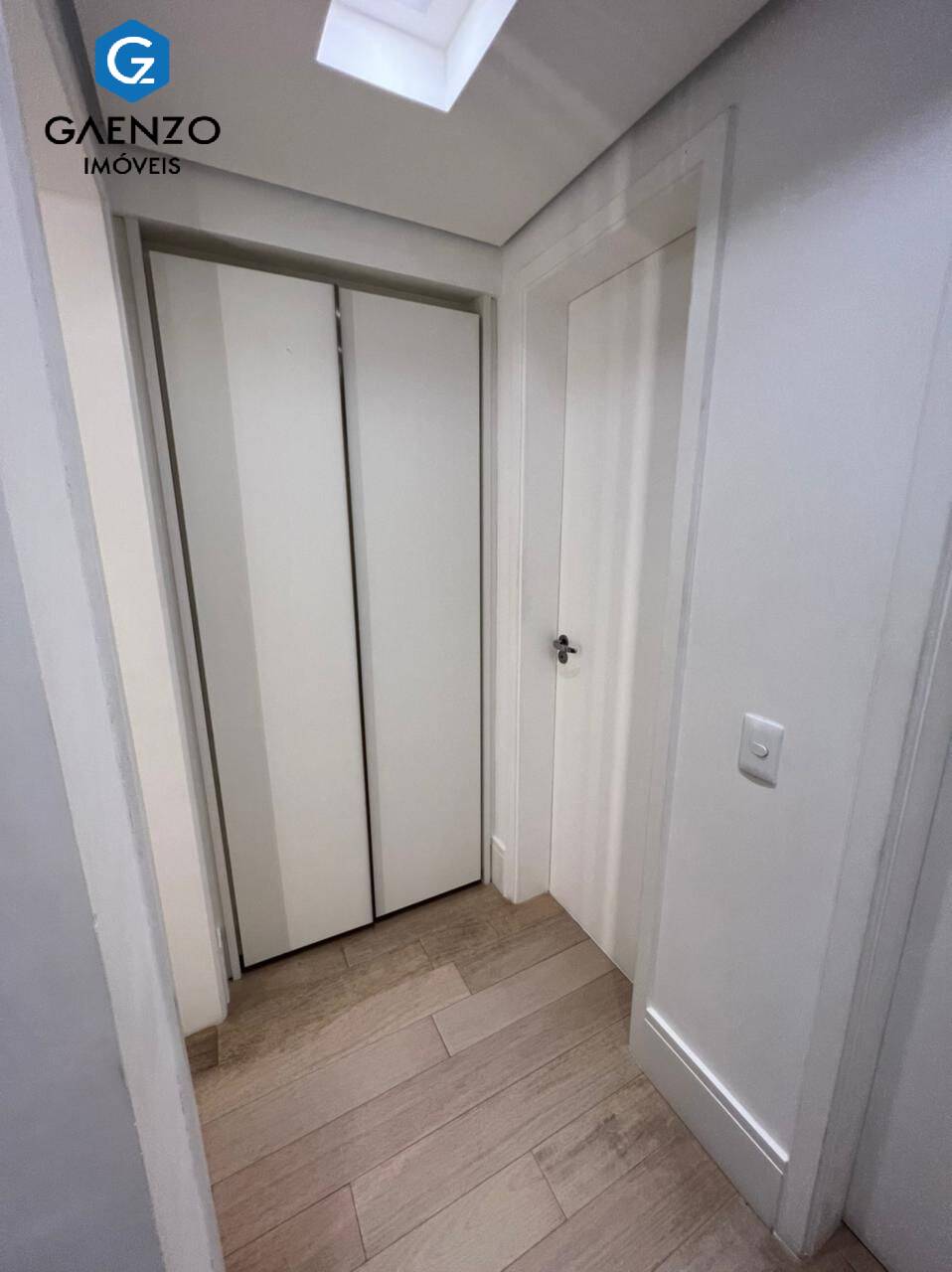 Apartamento à venda com 4 quartos, 157m² - Foto 3