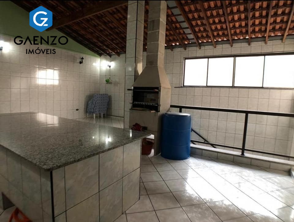 Sobrado à venda com 5 quartos, 247m² - Foto 2