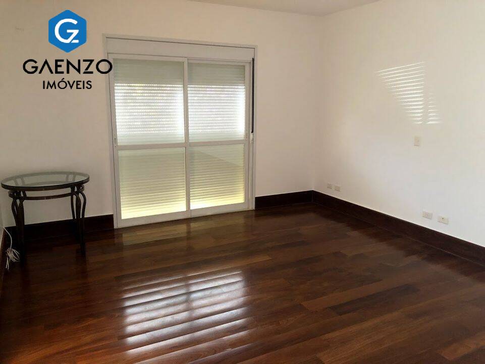 Casa à venda com 4 quartos, 900m² - Foto 7