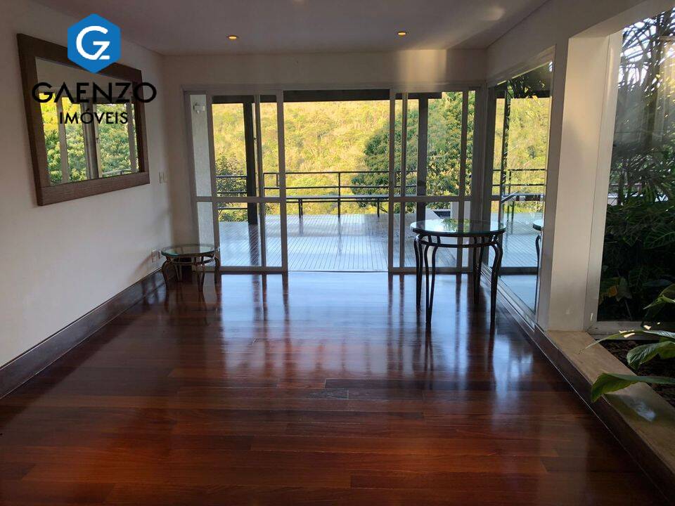 Casa à venda com 4 quartos, 900m² - Foto 16