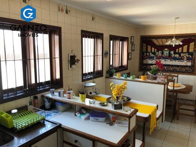 Sobrado à venda com 3 quartos, 253m² - Foto 11