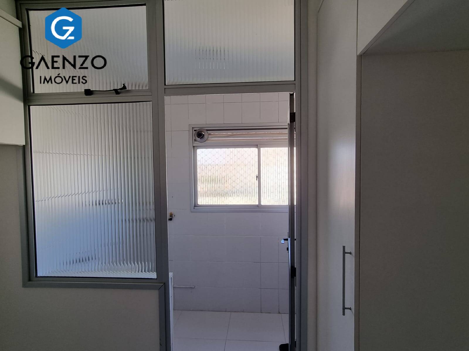 Apartamento à venda com 3 quartos, 71m² - Foto 17