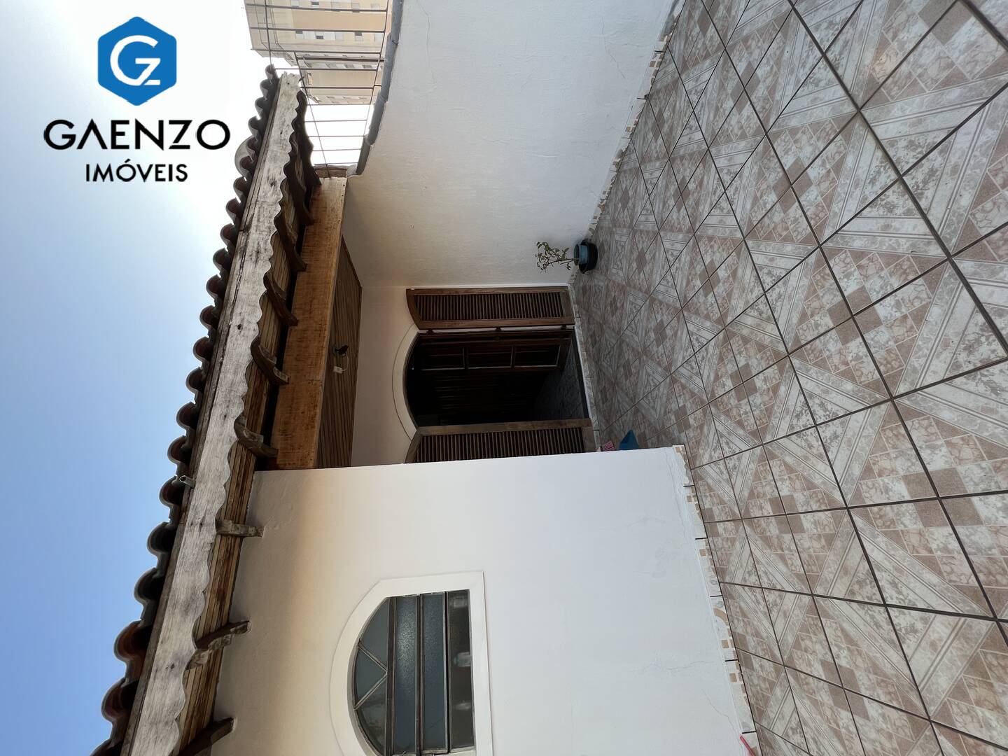 Sobrado à venda com 3 quartos, 224m² - Foto 2