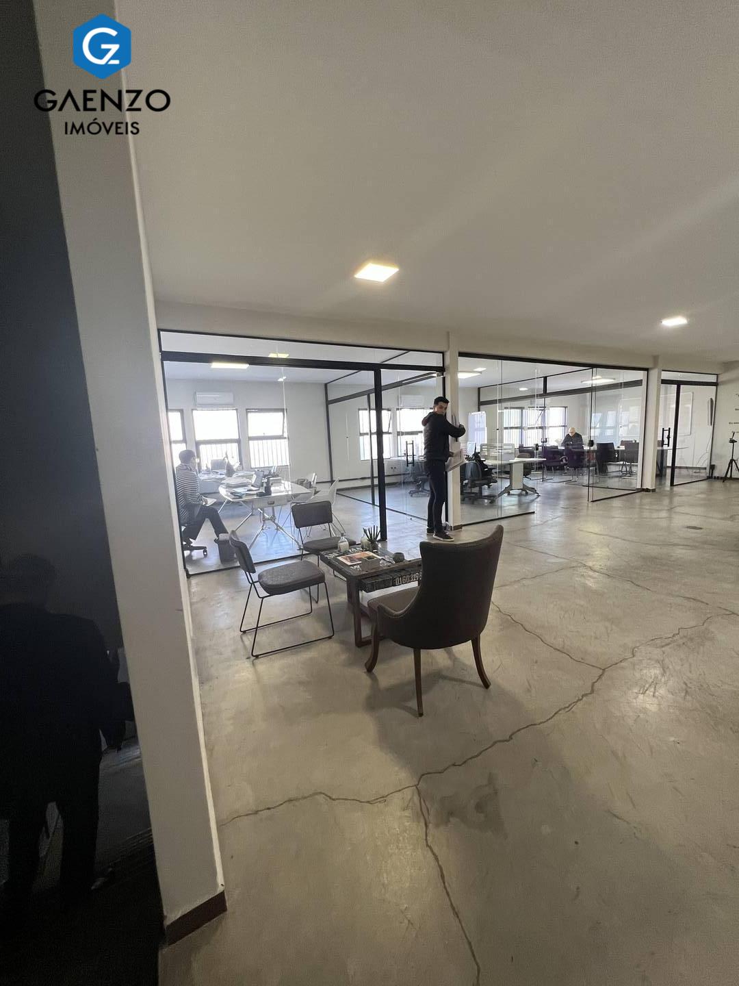 Prédio Inteiro à venda, 300m² - Foto 2