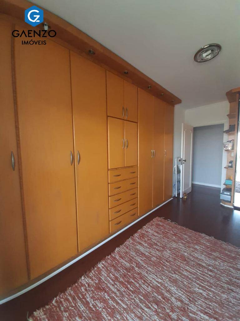 Casa de Condomínio à venda com 4 quartos, 500m² - Foto 2