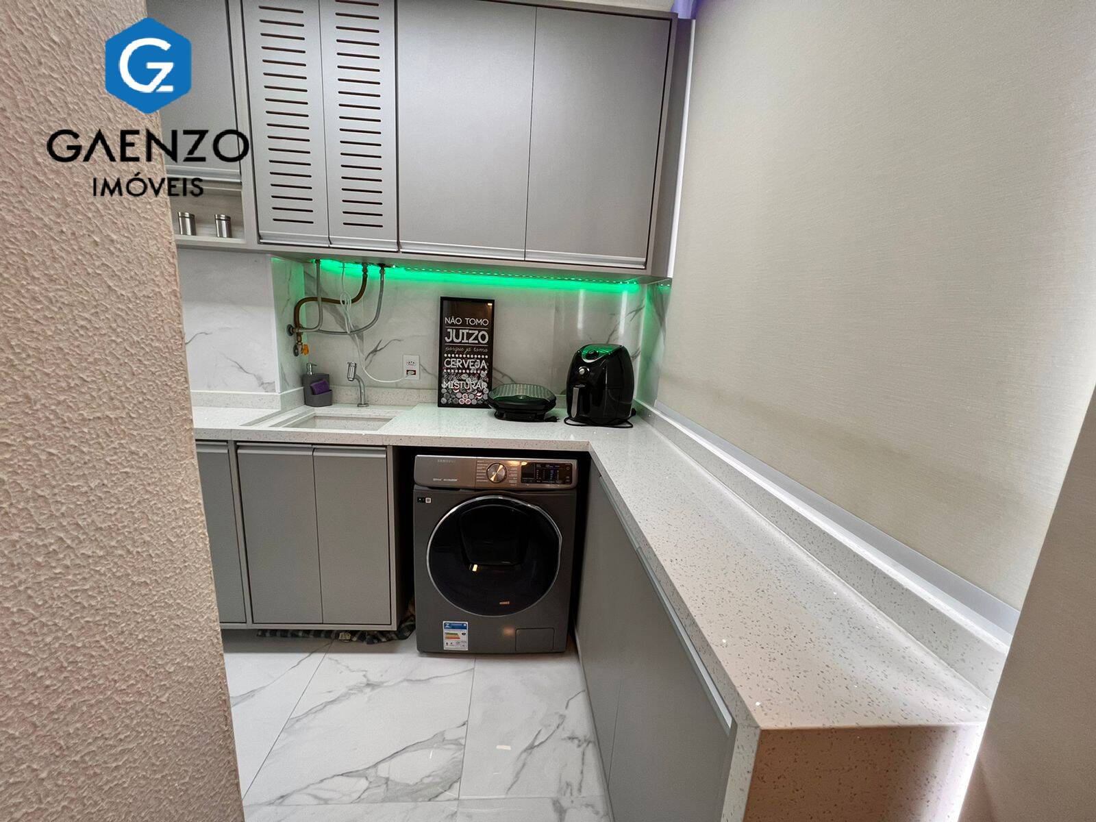 Apartamento à venda com 2 quartos, 53m² - Foto 20