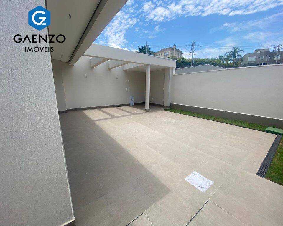 Casa de Condomínio à venda com 2 quartos, 200m² - Foto 13