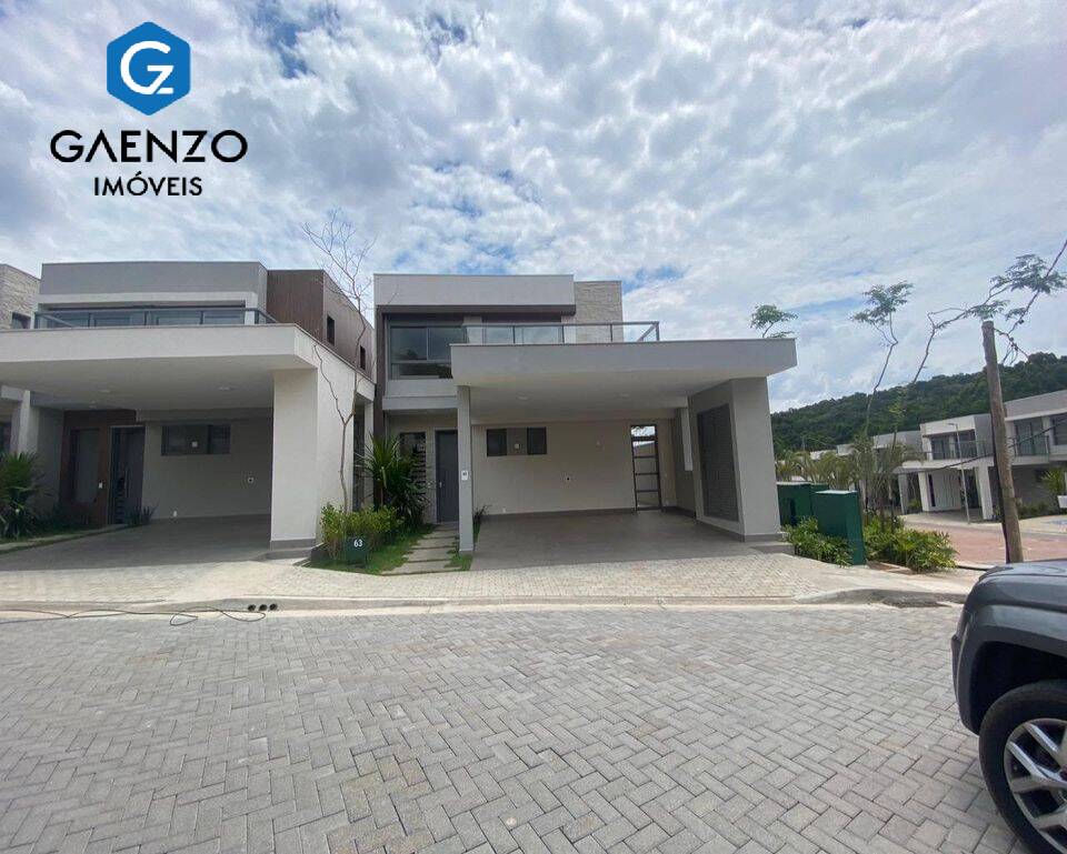 Casa de Condomínio à venda com 2 quartos, 200m² - Foto 1