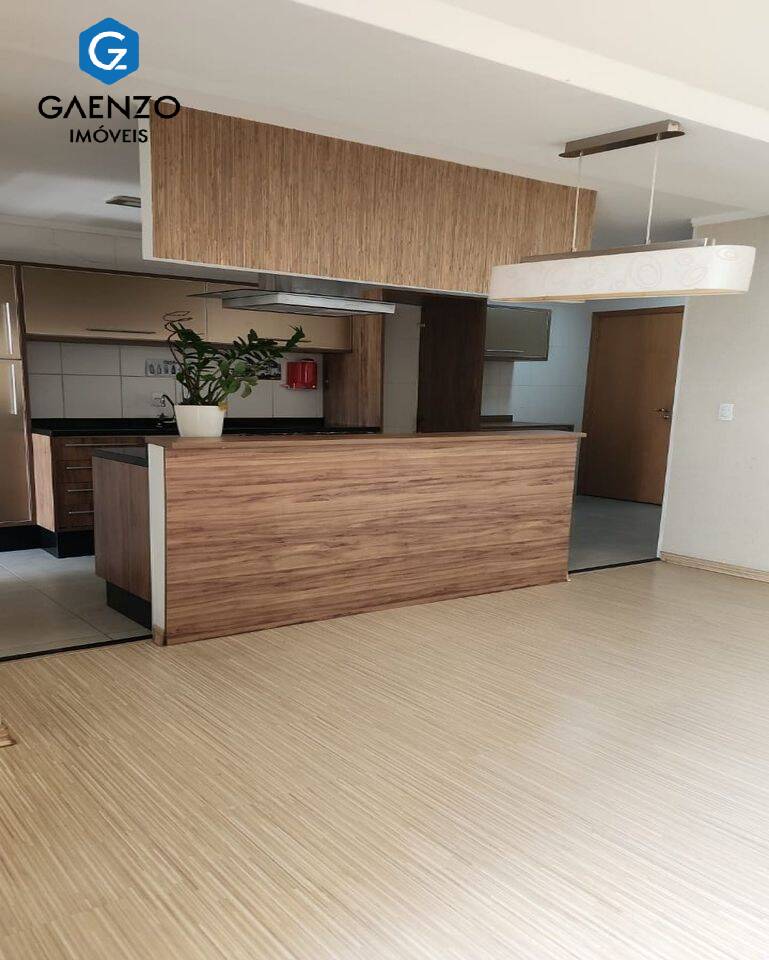 Apartamento à venda com 3 quartos, 172m² - Foto 8