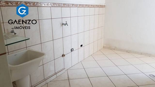 Sobrado à venda com 2 quartos, 250m² - Foto 2