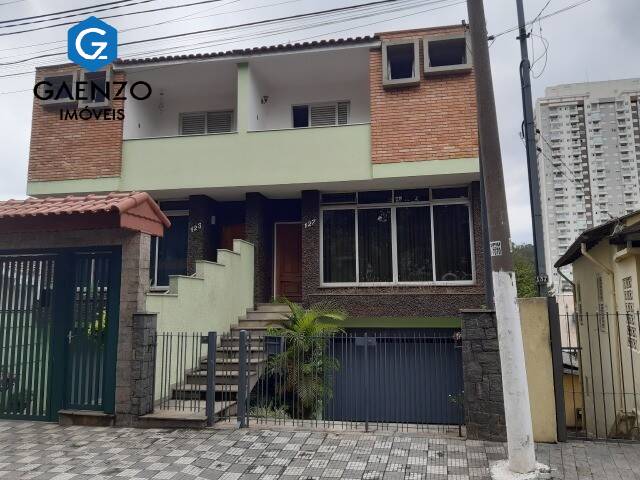 Sobrado à venda com 3 quartos, 245m² - Foto 1