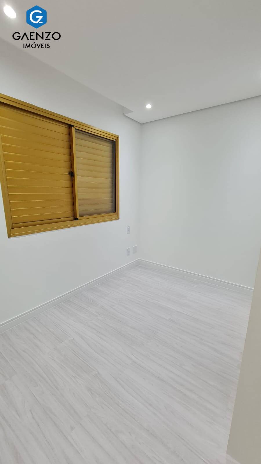 Apartamento à venda com 3 quartos, 107m² - Foto 5