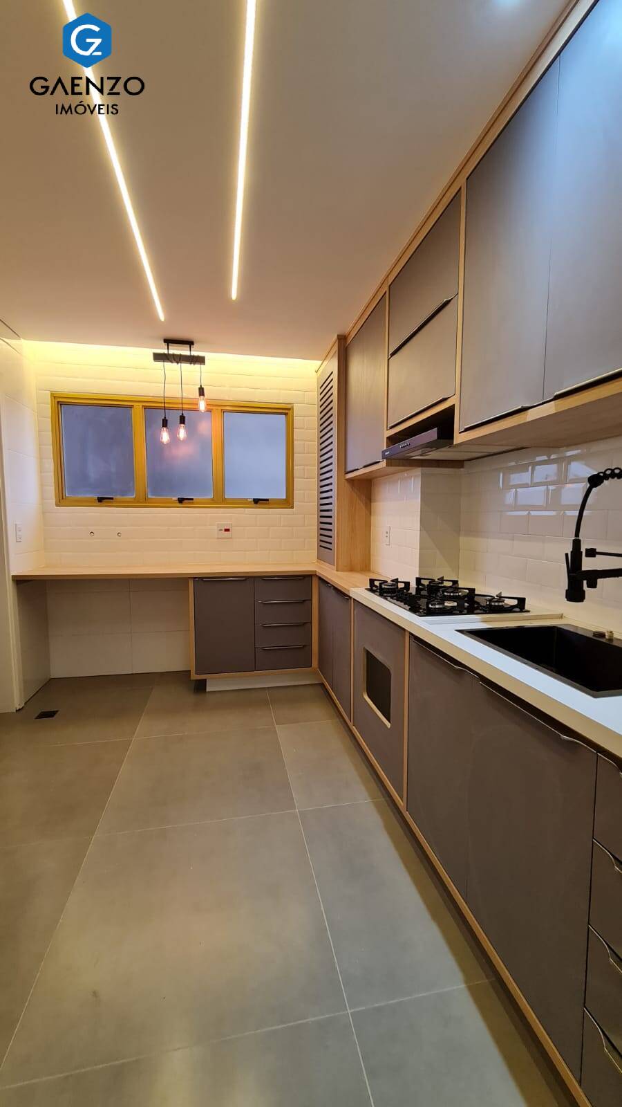 Apartamento à venda com 3 quartos, 107m² - Foto 8