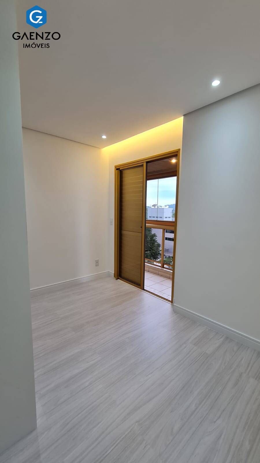 Apartamento à venda com 3 quartos, 107m² - Foto 15