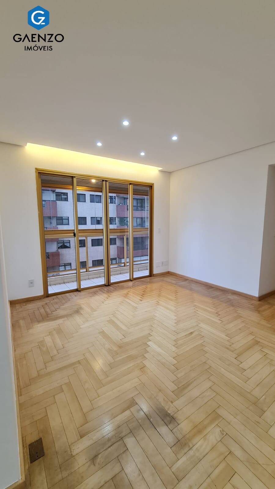 Apartamento à venda com 3 quartos, 107m² - Foto 20