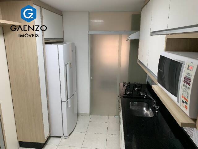 Apartamento à venda com 3 quartos, 107m² - Foto 13