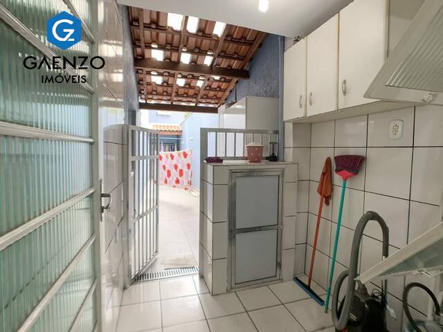 Casa à venda com 3 quartos, 217m² - Foto 10