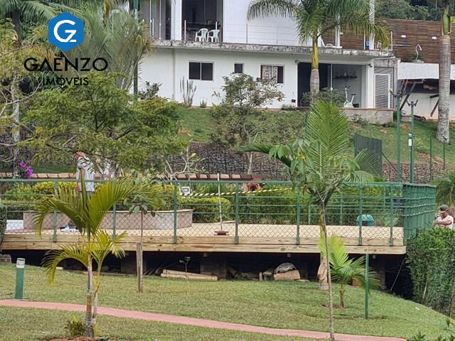 Casa de Condomínio à venda com 3 quartos, 375m² - Foto 9