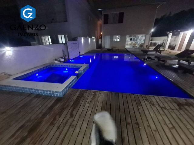 Casa de Condomínio à venda com 3 quartos, 375m² - Foto 11