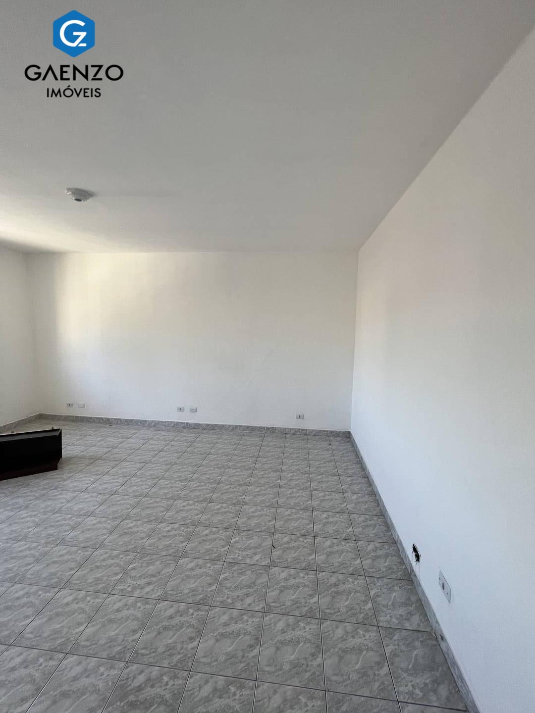 Casa à venda com 3 quartos, 260m² - Foto 2