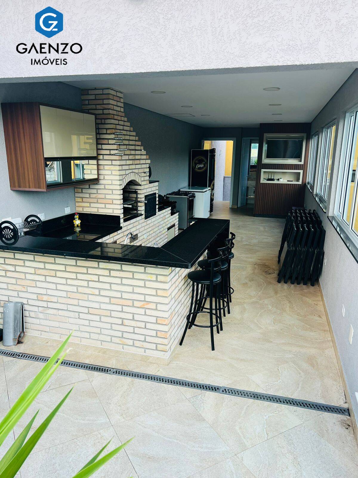 Casa de Condomínio à venda com 3 quartos, 220m² - Foto 3