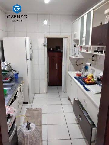 Sobrado à venda com 3 quartos, 228m² - Foto 2