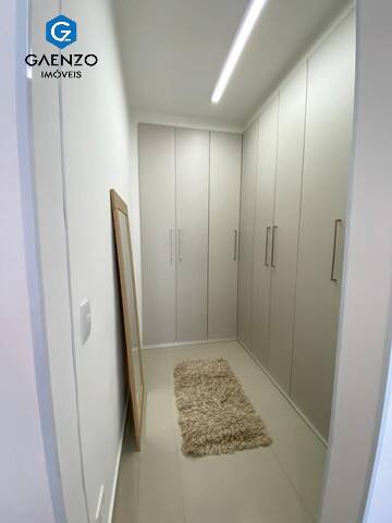 Apartamento à venda com 4 quartos, 200m² - Foto 2