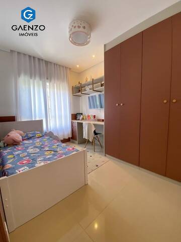 Apartamento à venda com 4 quartos, 200m² - Foto 19