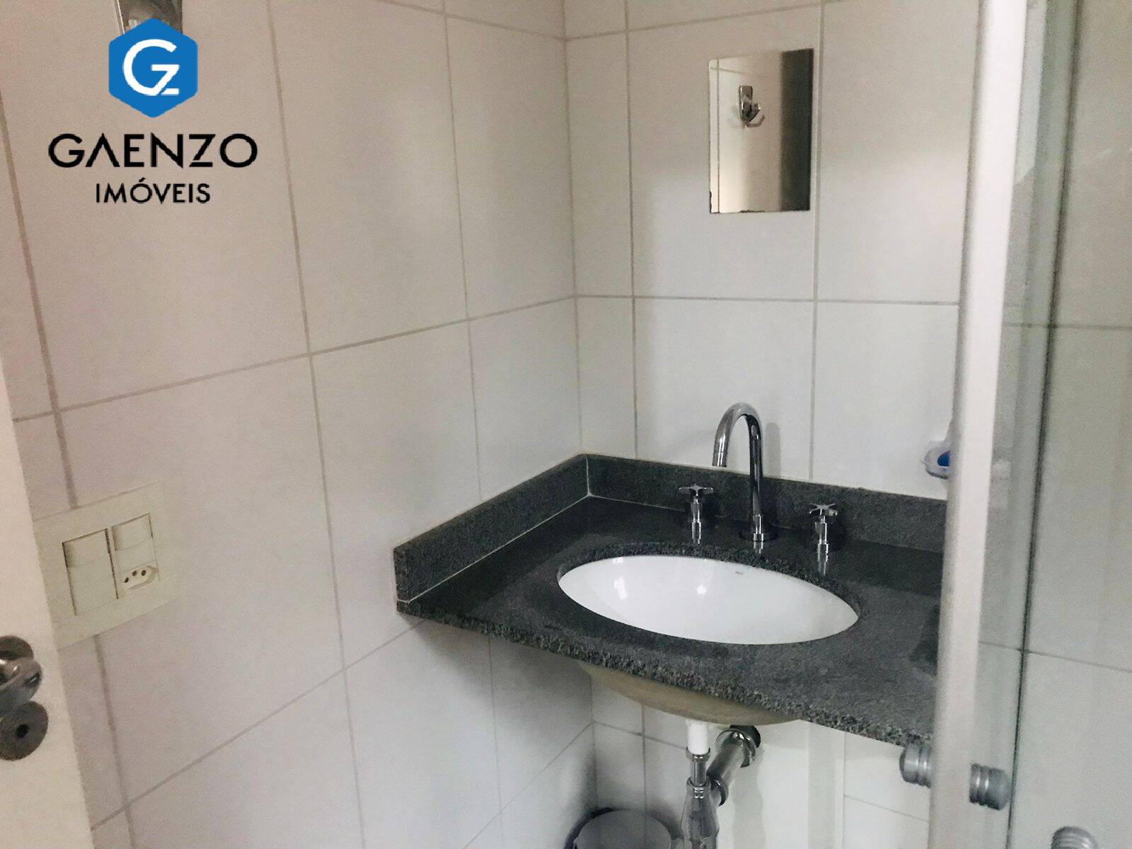 Apartamento à venda com 3 quartos, 111m² - Foto 10