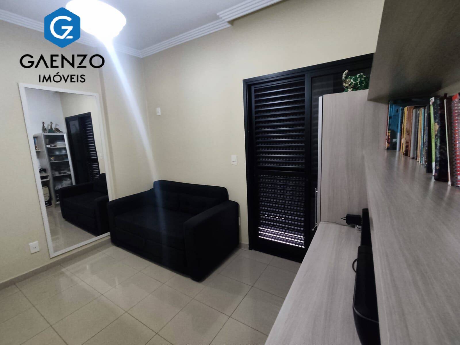 Apartamento à venda com 3 quartos, 113m² - Foto 3